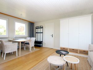 23966840-Ferienwohnung-3-Wrixum-300x225-4