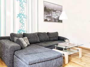 22293985-Ferienwohnung-5-Wuppertal-300x225-2