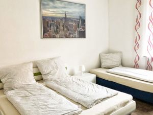 22293985-Ferienwohnung-5-Wuppertal-300x225-5