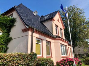 18354537-Ferienwohnung-4-Wustrow (Ostseebad)-300x225-3