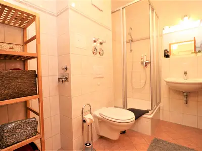 Ferienwohnung für 3 Personen (42 m²) in Wustrow (Ostseebad) 4/10