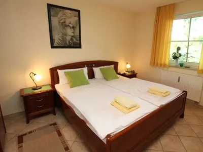 Ferienwohnung für 2 Personen (42 m²) in Wustrow (Ostseebad) 2/10