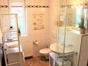 23957659-Ferienwohnung-2-Wustrow (Ostseebad)-300x225-4