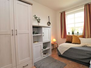 23957682-Ferienwohnung-5-Wustrow (Ostseebad)-300x225-3