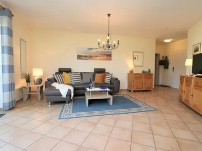 Ferienwohnung für 2 Personen (57 m²) in Wustrow (Ostseebad) 1/10