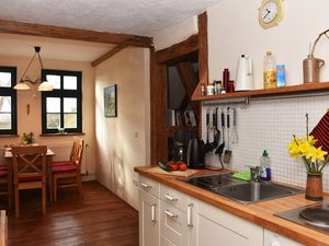 23879036-Ferienwohnung-5-Wustrow (Ostseebad)-300x225-2