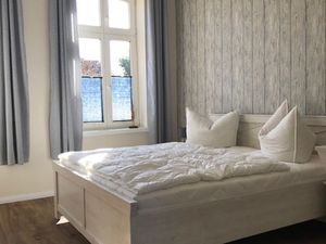 23879059-Ferienwohnung-4-Wustrow (Ostseebad)-300x225-3