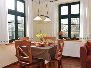 23879077-Ferienwohnung-6-Wustrow (Ostseebad)-300x225-5