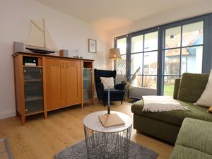 23964205-Ferienwohnung-4-Wustrow (Ostseebad)-300x225-1