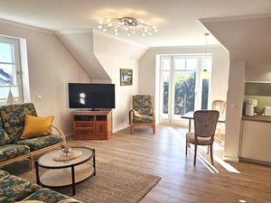 23977894-Ferienwohnung-2-Wustrow (Ostseebad)-300x225-0