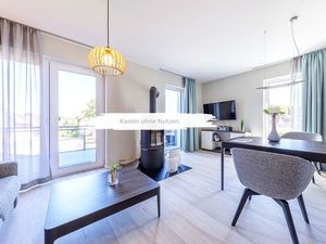 22246469-Ferienwohnung-3-Wustrow (Ostseebad)-300x225-3