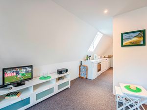 23955617-Ferienwohnung-4-Wustrow (Ostseebad)-300x225-3