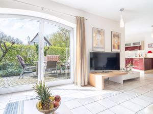 24038940-Ferienwohnung-2-Wustrow (Ostseebad)-300x225-3