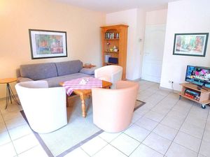 24038952-Ferienwohnung-4-Wustrow (Ostseebad)-300x225-2