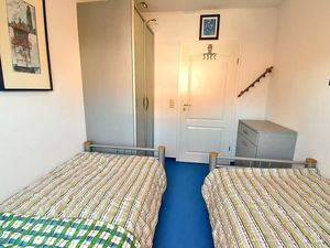 24038953-Ferienwohnung-6-Wustrow (Ostseebad)-300x225-4