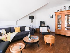 24038970-Ferienwohnung-4-Wustrow (Ostseebad)-300x225-3