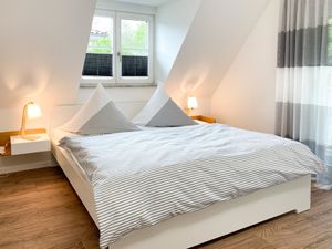 24050394-Ferienwohnung-4-Wustrow (Ostseebad)-300x225-2