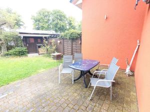 24054711-Ferienwohnung-4-Wustrow (Ostseebad)-300x225-5