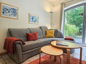 24038938-Ferienwohnung-4-Wustrow (Ostseebad)-300x225-4