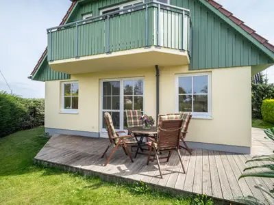 Ferienwohnung für 4 Personen (63 m²) in Wustrow (Ostseebad) 1/10