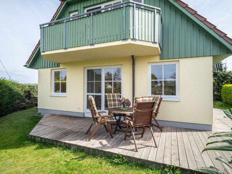 24038966-Ferienwohnung-4-Wustrow (Ostseebad)-800x600-0