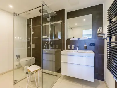 Ferienwohnung Strandidylle Ostseebad Wustrow Badezimmer mit modernen Waschtisch