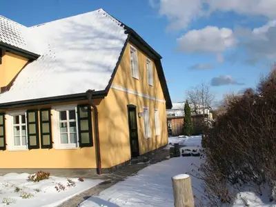 Ferienwohnung für 2 Personen (32 m²) in Wustrow (Ostseebad) 2/10