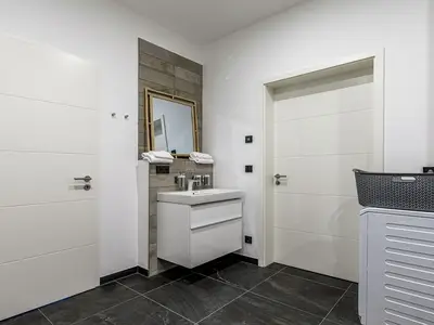 Ferienwohnung Sonnenblume Ostseebad Wustrow modernes Badezimmer
