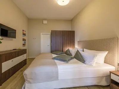 Ferienwohnung Ostseemöwe Ostseebad Wustrow mit praktischem Schlafzimmer