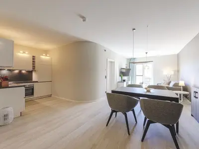Ferienwohnung Swantovit Ostseebad Wustrow ZweiWasser Alte Seefahrtschule Küche und Essbereich