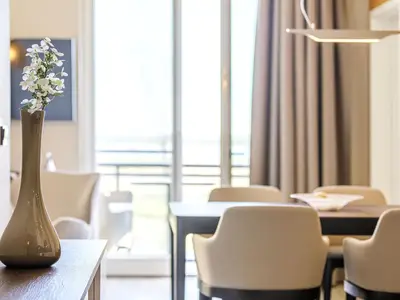 Ferienwohnung Wellenreiter Ostseebad Wustrow ZweiWasser Alte Seefahrtschule Essbereich