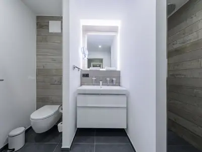 Ferienwohnung Waterkant Ostseebad Wustrow ZweiWasser Alte Seefahrtschule Bad