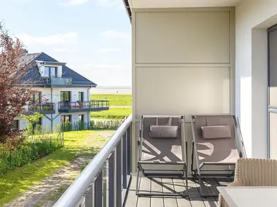 Ferienwohnung Achterndieck Ostseebad Wustrow ZweiWasser Alte Seefahrtschule Balkon