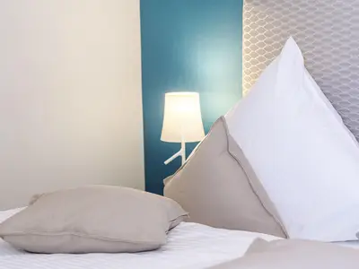 Ferienwohnung Strandräuber Ostseebad Wustrow ZweiWasser Alte Seefahrtschule Schlafzimmer Doppelbett