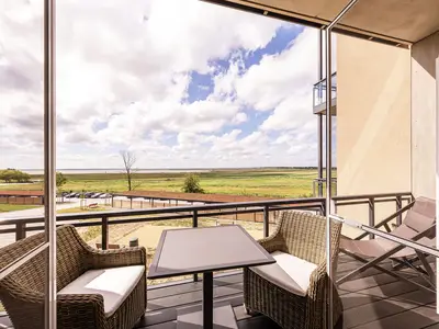 Ferienwohnung Kleine Welle Ostseebad Wustrow Balkon mit Ausblick auf Boddenlandschaft