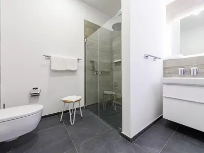 Ferienwohnung Admiralssuite Ostseebad Wustrow ZweiWasser Alte Seefahrtschule Bad