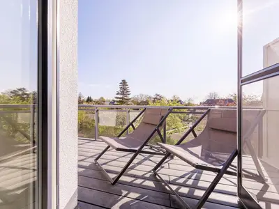 Ferienwohnung Humboldsuite Ostseebad Wustrow ZweiWasser Alte Seefahrtschule Sonnenbalkon