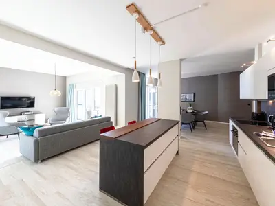 Ferienwohnung Welleneck Ostseebad Wustrow ZweiWasser Alte Seefahrtschule Küche mit Kochinsel