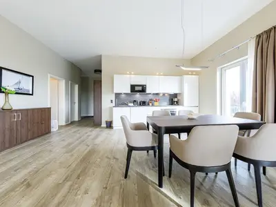Ferienwohnung Störtebeker Suite Ostseebad Wustrow ZweiWasser Alte Seefahrtschule Essbereich