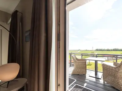Ferienwohnung Störtebeker Suite Ostseebad Wustrow ZweiWasser Alte Seefahrtschule Balkon