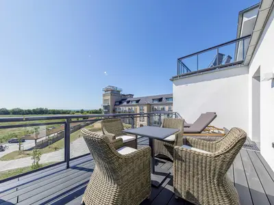 Ferienwohnung Boddenidylle Ostseebad Wustrow ZweiWasser Alte Seefahrtschule Großer Sonnenbalkon
