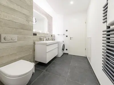 Ferienwohnung Boddendomizil Ostseebad Wustrow ZweiWasser Alte Seefahrtschule Badezimmer
