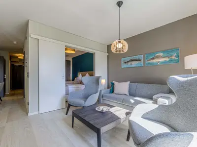 Ferienwohnung Boddenflair Ostseebad Wustrow ZweiWasser Alte Seefahrtschule Großzügiges Wohnzimmer