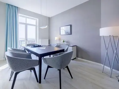 Ferienwohnung Ostseelounge Ostseebad Wustrow ZweiWasser Alte Seefahrtschule Essbereich