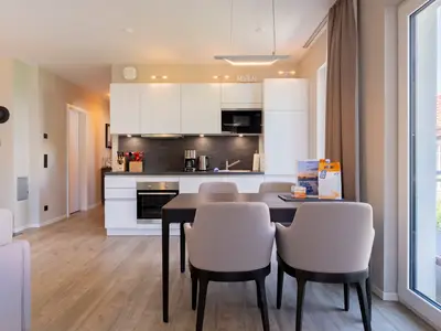 Ferienwohnung Seesinn Wustrow Küche mit Esstisch