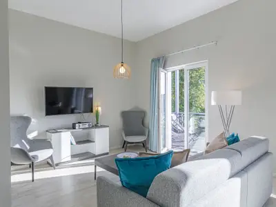 Ferienwohnung Seeräuber Ostseebad Wustrow Wohnzimmer mit Balkon