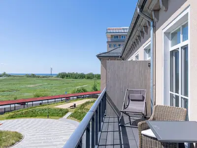 Ferienwohnung Ostseequartier Ostseebad Wustrow Balkon mit Blick auf Boddenlandschaft