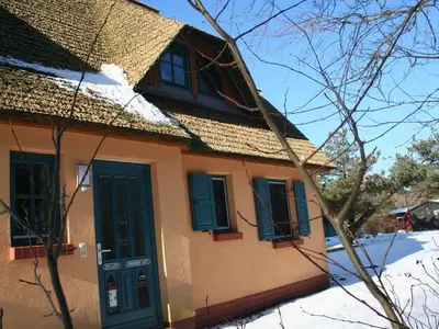Ferienwohnung für 2 Personen (35 m²) in Wustrow (Ostseebad) 6/10