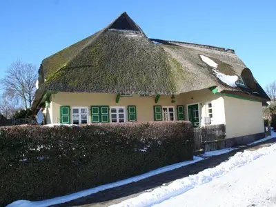 Ferienwohnung für 2 Personen (34 m²) in Wustrow (Ostseebad) 2/10