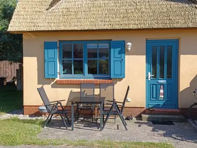 Ferienwohnung für 3 Personen (38 m²) in Wustrow (Ostseebad) 4/10